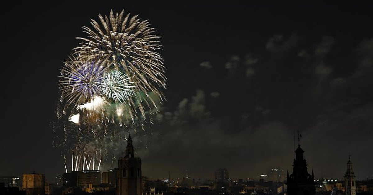 Castillos de fuegos artificiales hoy 4 de abril en Valencia por la Semana Santa Marinera: horario y ubicación