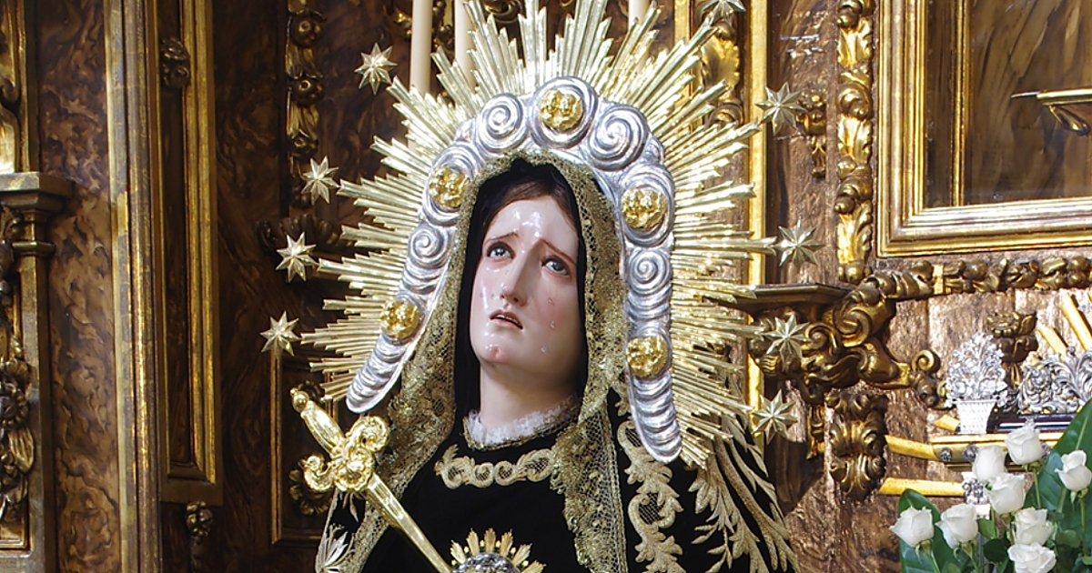 Servitas recupera 60 años después el pésame a la Virgen en Málaga