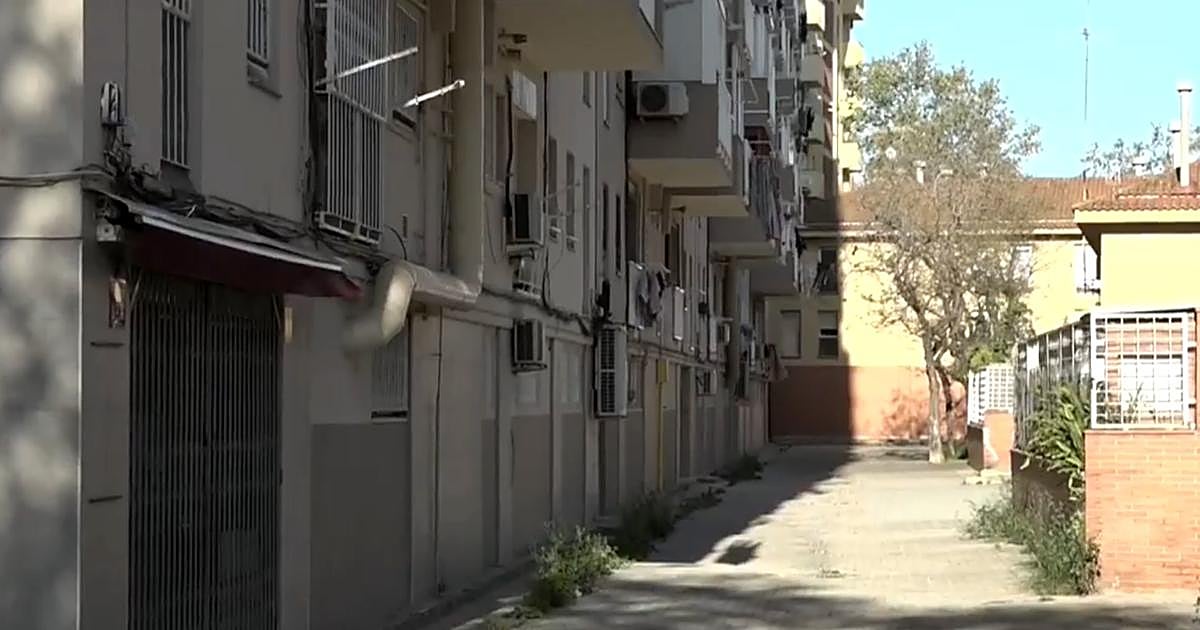 Detenido un hombre por matar a otro con un arma blanca en plena calle en Barcelona