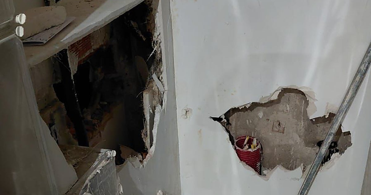 Cazan 'in fraganti' a un butronero en Moratalaz tras olvidar su teléfono en la joyería que iba a robar