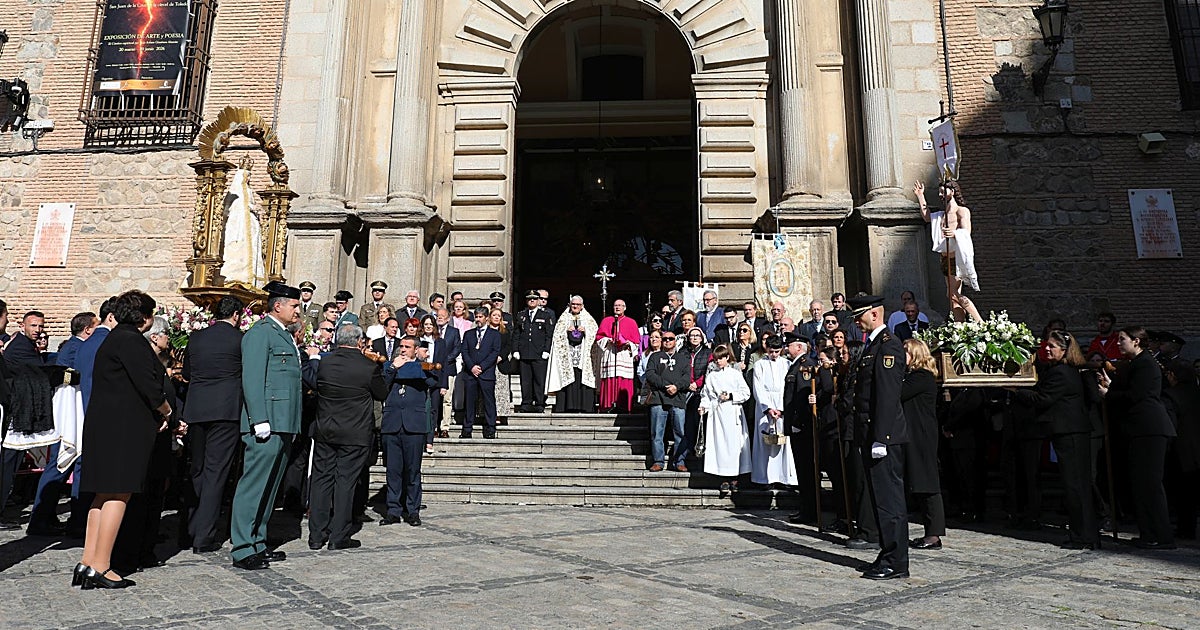 Toledo vive el fin de la Semana Santa con el  emotivo encuentro entre la Virgen de la Alegría y el Resucitado