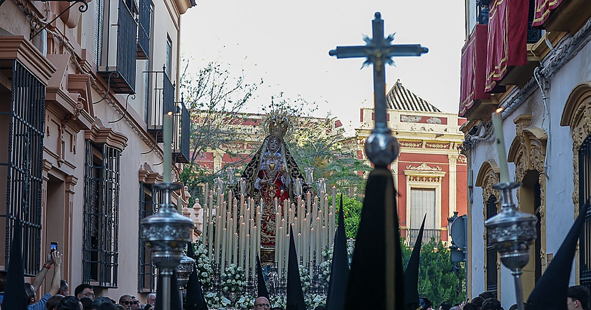 El Gobierno de Sánchez abre actuaciones contra Los Dolores de Córdoba y el Sepulcro de Aguilar por limitar la participación femenina