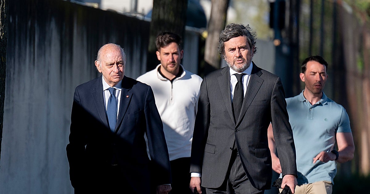 Comienza el juicio al exministro Fernández Díaz y la cúpula de Interior por el espionaje a Bárcenas