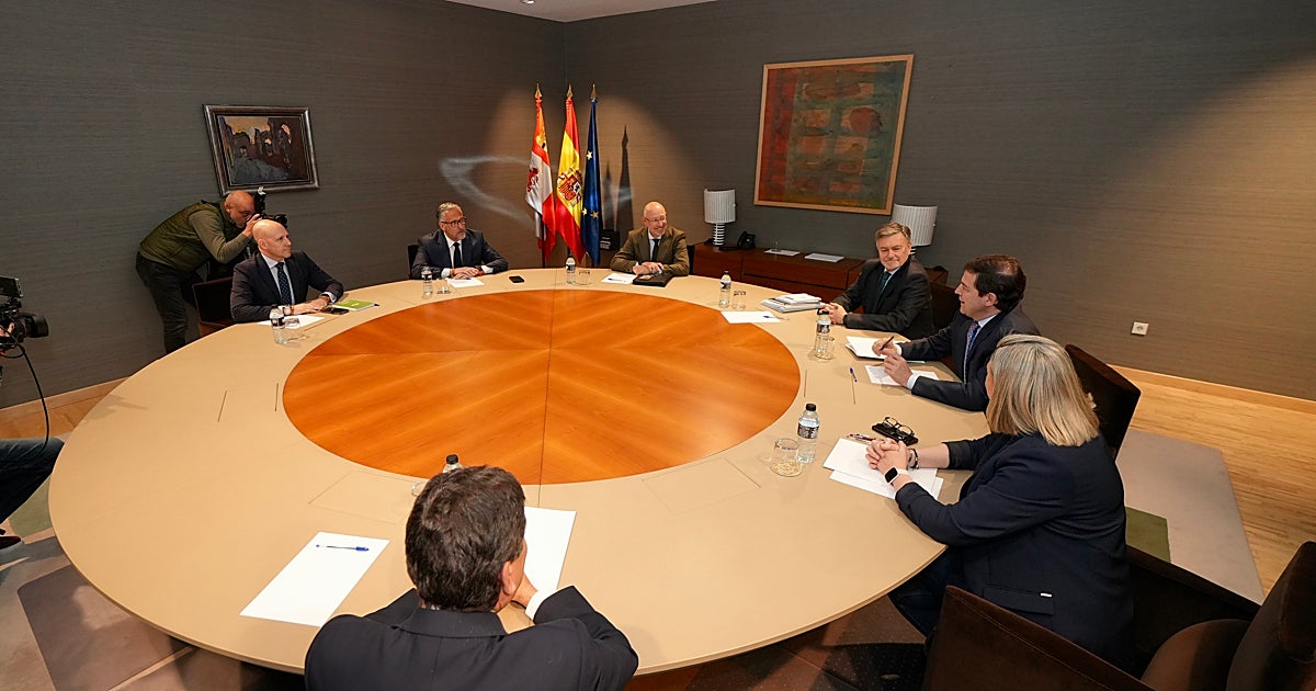 Los posibles acuerdos de 'quita y pon' entre PP y Vox en Castilla y León