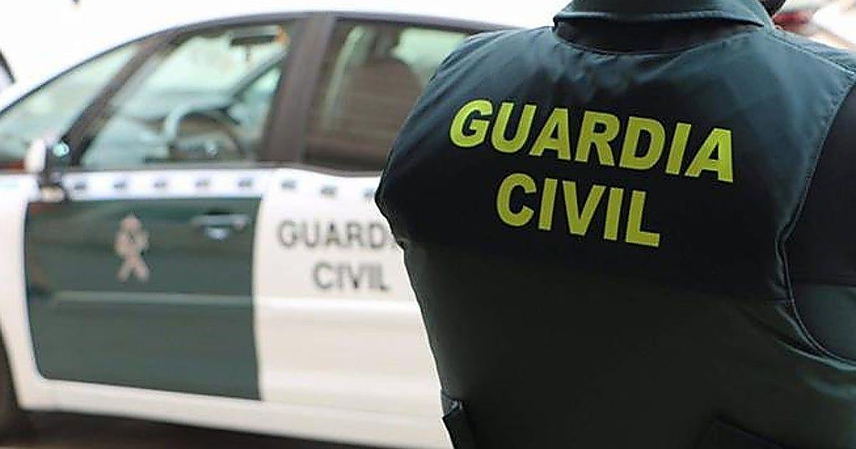 Herido un hombre a la salida de un pub de Asturias tras recibir un disparo de un vecino desde la ventana porque no le dejaba dormir