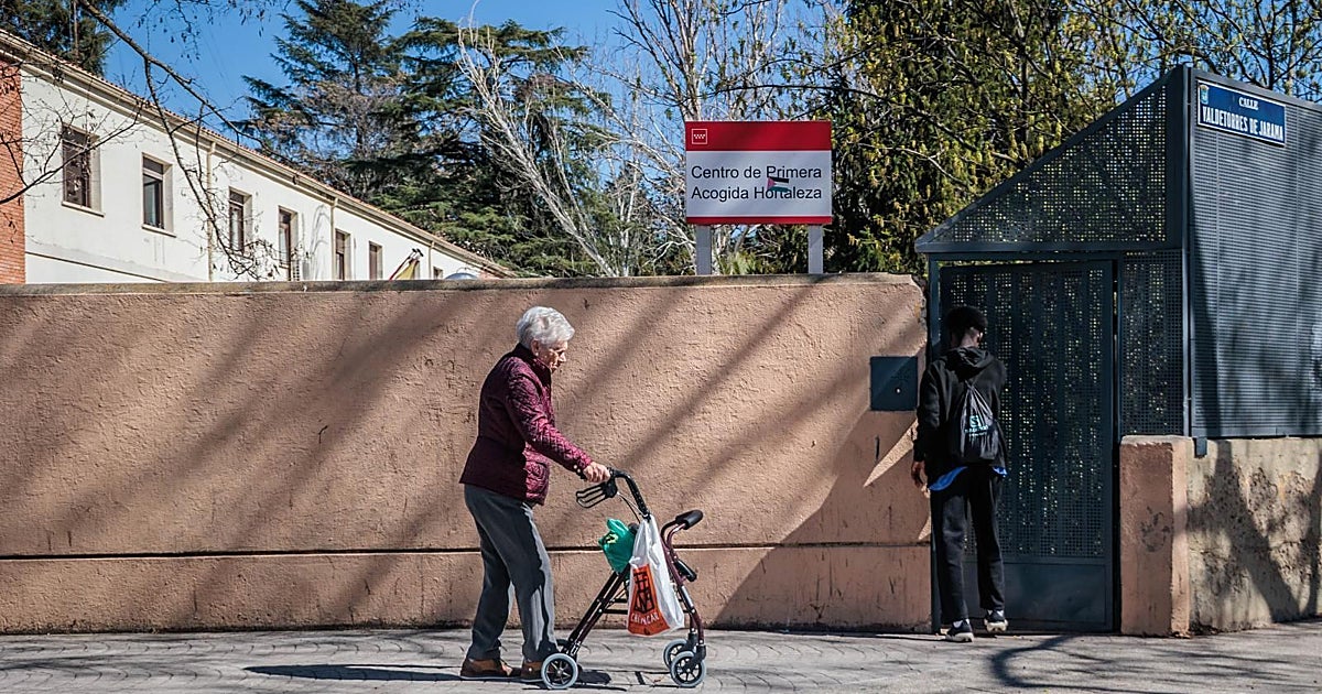 Madrid avisa al Gobierno: no permitirá la llegada de nuevos menas sin cobertura legal