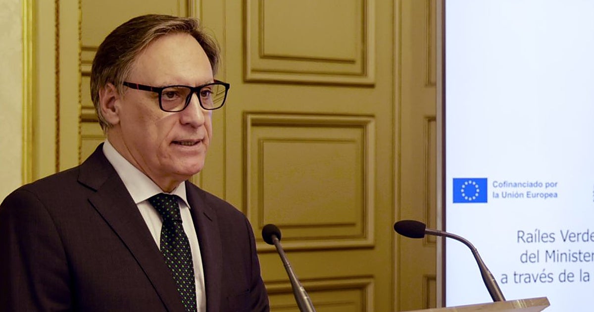 Carbayo augura movilizaciones por la supresión del tren directo a Barcelona: «Intentan pisarnos día sí y otro también»