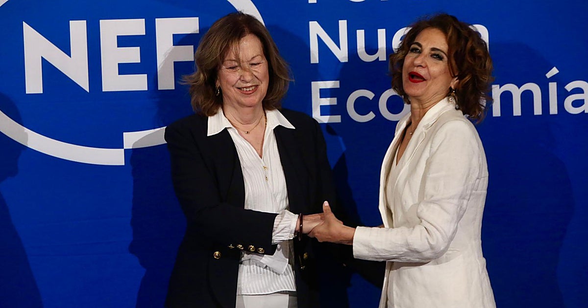 María Jesús Montero insiste en que no deja el Congreso porque es «personal estatutario» del Virgen del Rocío: «Sólo me conservan la plaza quince días»