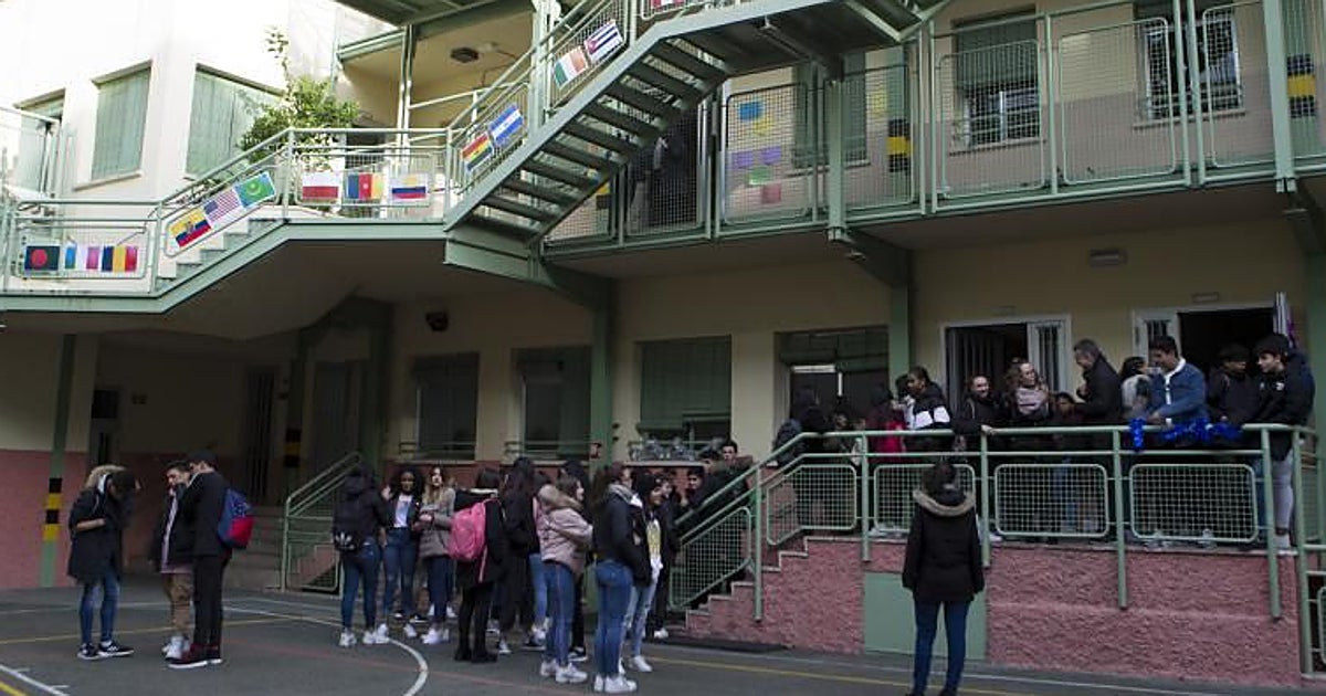 La Comunidad de Madrid financiará la jubilación parcial de los profesores de la concertada