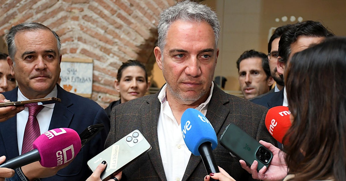 Bendodo afea a Vox su «tardanza» para pactar los gobiernos autonómicos con el PP