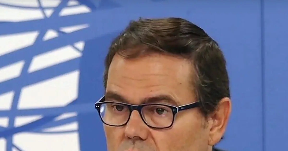 Un excargo de Hacienda cesado por el caso Montoro pide declarar ante el juez para poder «recuperar su plaza»