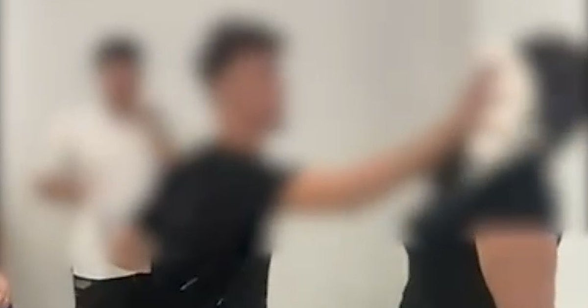 A tartazo limpio para humillar a los teleoperadores que menos vendieran en un 'call center' de Madrid