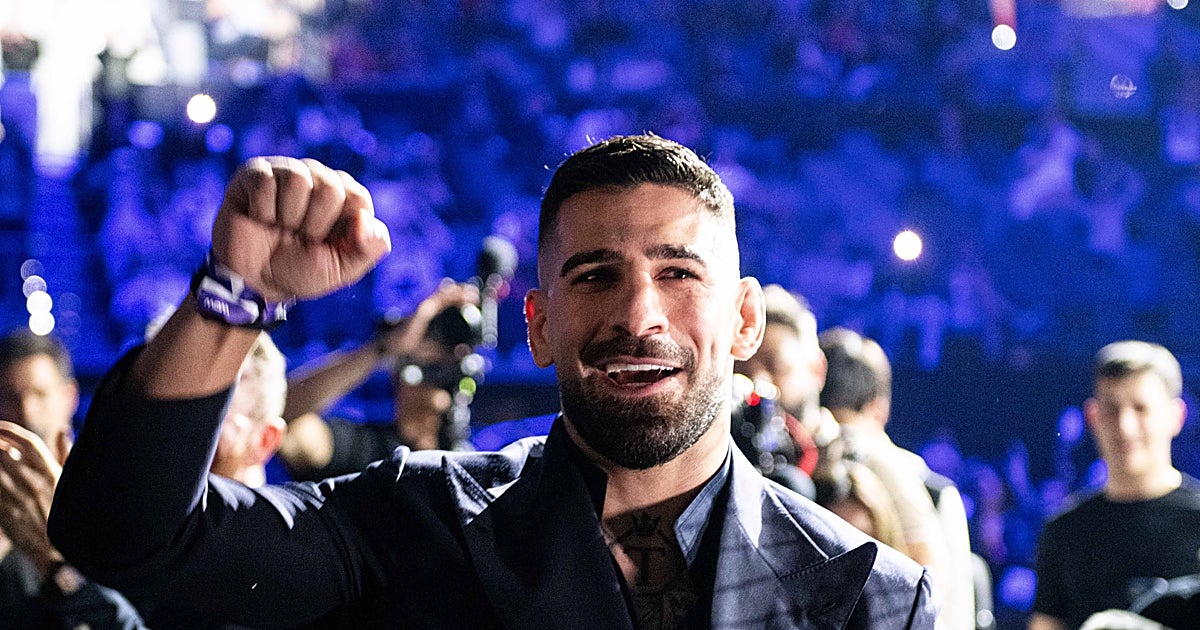 Topuria y Cristiano baten récords en España en el Roig Arena con 14.000 personas para ver Wow