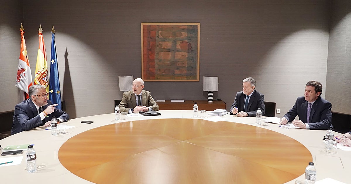 PP y Vox llegan a un acuerdo y los populares presidirán las Cortes de Castilla y León