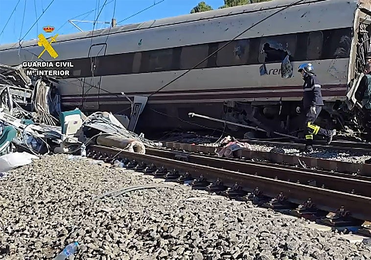 Adif ordenó cambiar cupones de rail tras el accidente sin dar una justificación técnica