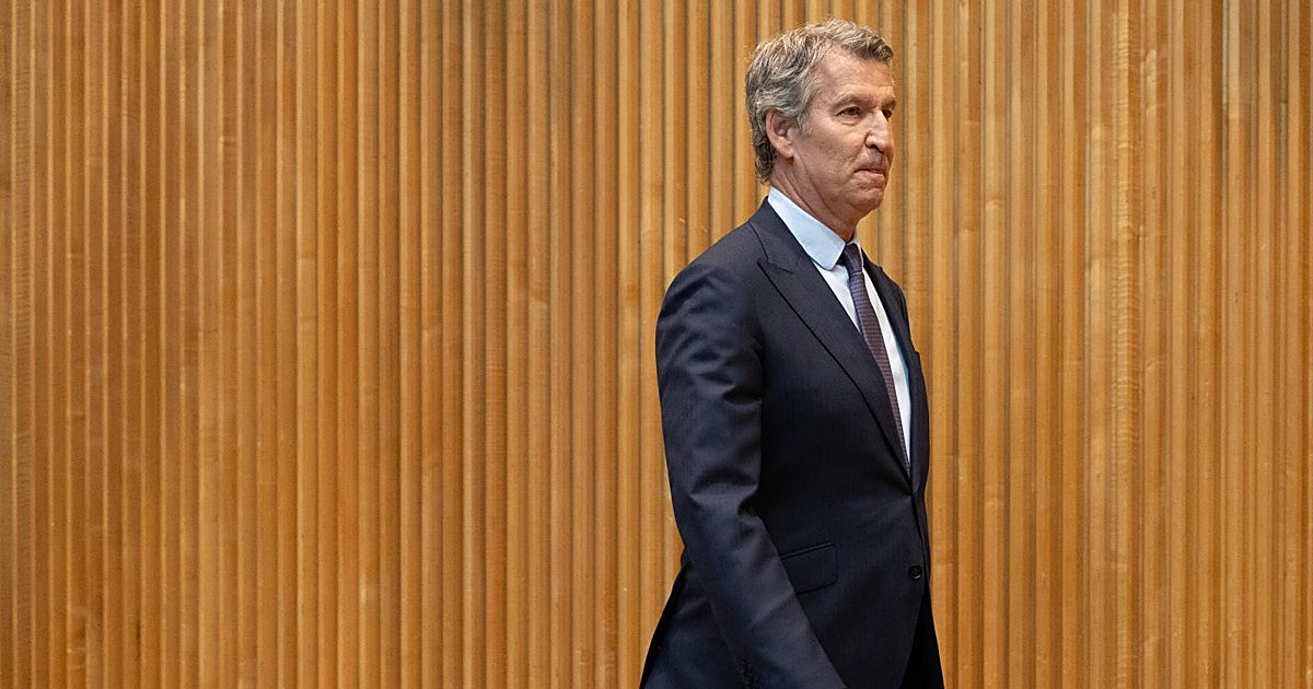 Feijóo elogia la gestión de Juanma Moreno y admite que la mayoría absoluta es «muy difícil» en estos tiempos