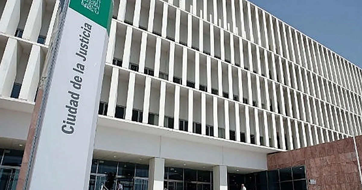 Disparan en Málaga a un acusado de asesinato en un robo de droga el día que iba a ser juzgado