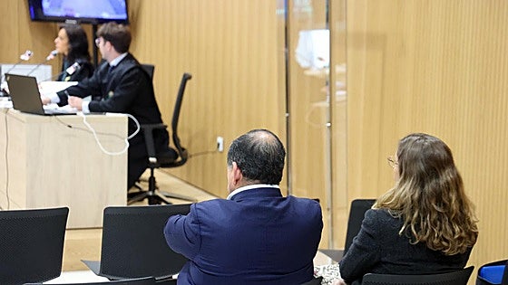 Una informática, al banquillo en Córdoba por estafar con la venta de 20 páginas web sin ser la propietaria del dominio