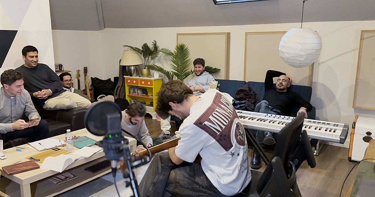 12 artistas y 24 horas para componer un himno «épico» para la visita del Papa