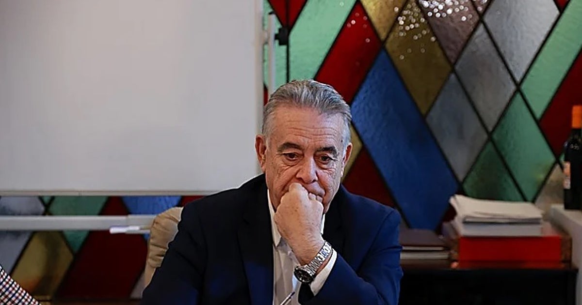 El alcalde de Almonte, más cerca del banquillo por supuesto espionaje y difusión de una conversación privada del regidor de Bonares