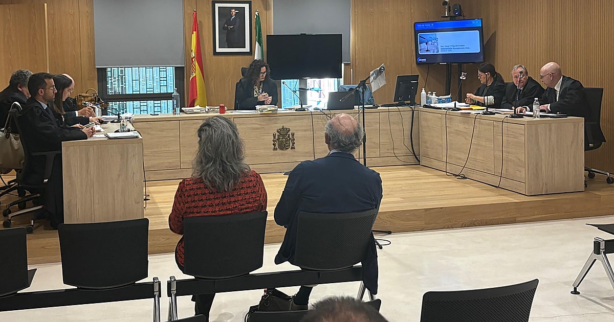 Juicio a una psiquiatra del Hospital Reina Sofía por la muerte de un paciente: «No hubo nunca intento de suicidio»