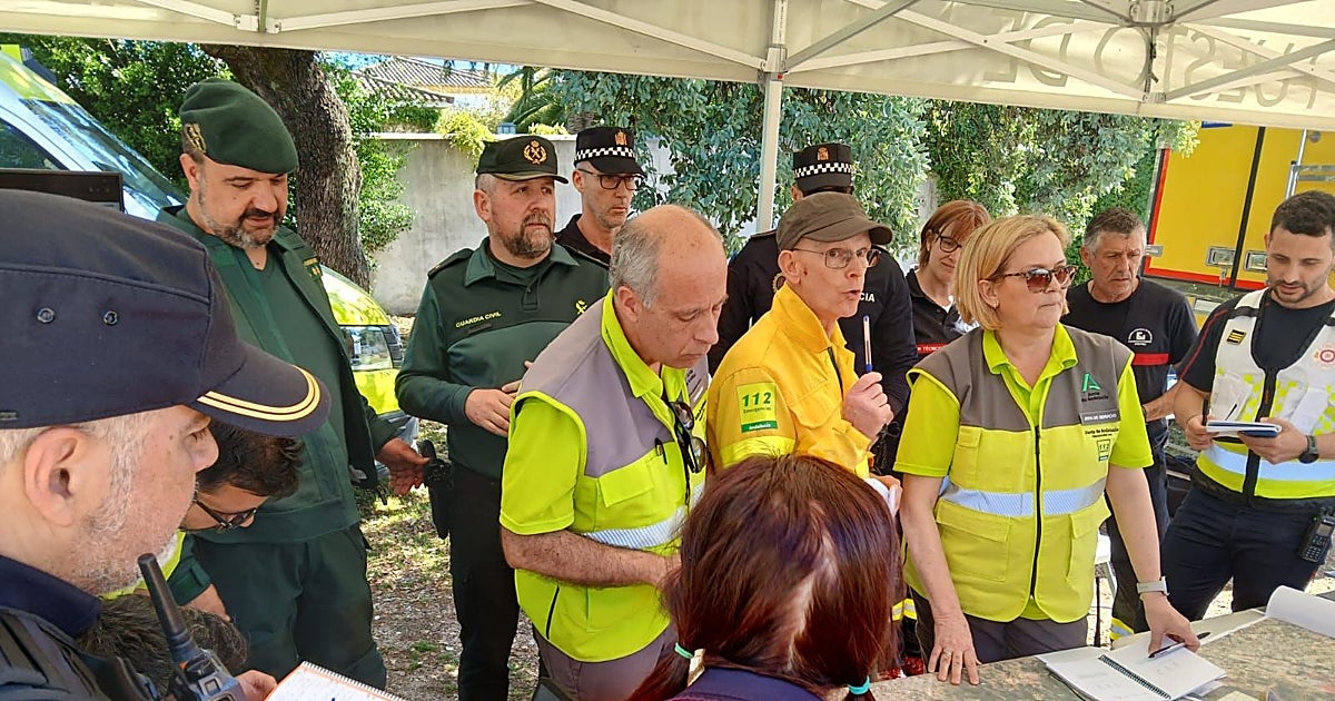 Emergencias realiza un simulacro de incendio forestal en la urbanización de Santo Domingo en Córdoba