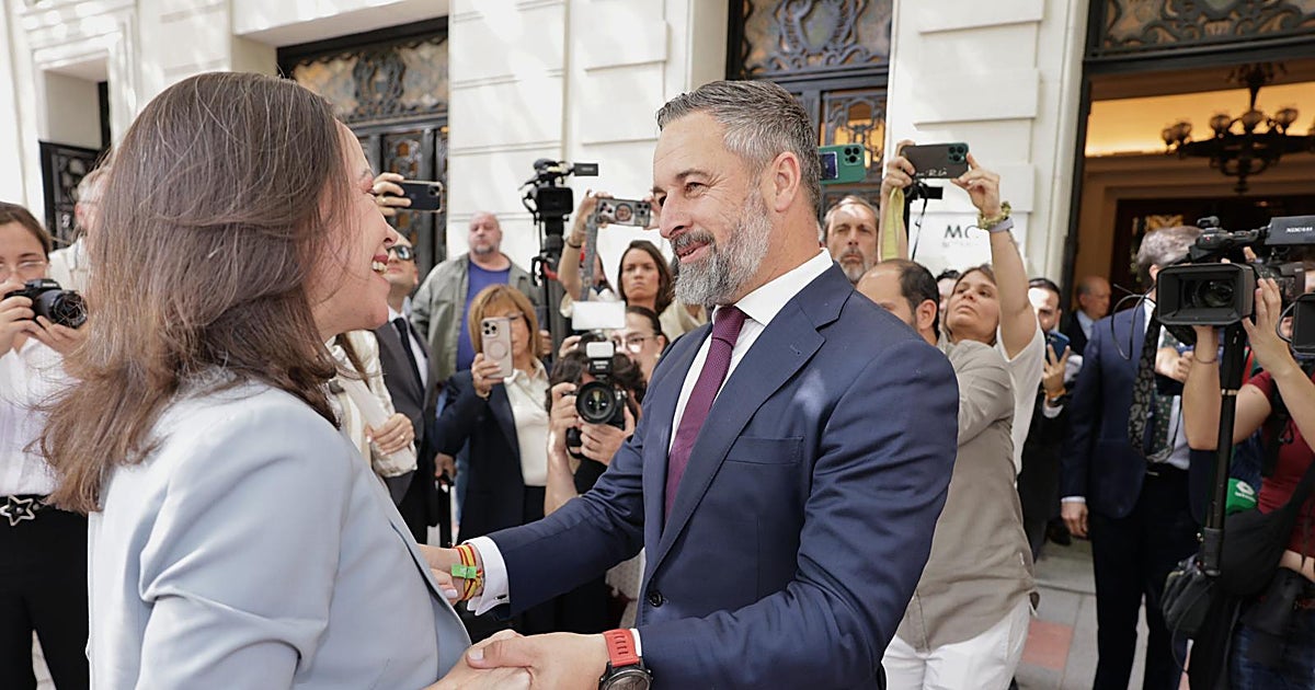Abascal, tras su reunión con Machado: «Otros han elegido estar con los referentes de la tiranía de Venezuela»