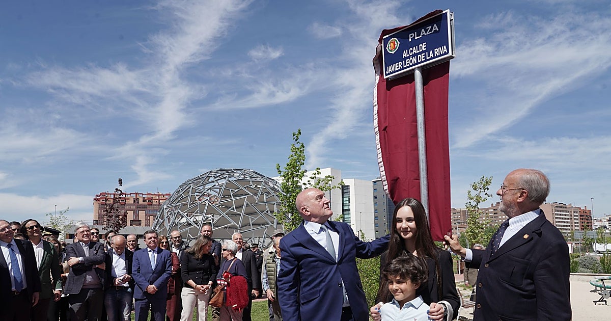 Valladolid inaugura la plaza León de la Riva, «gran transformador» de la ciudad
