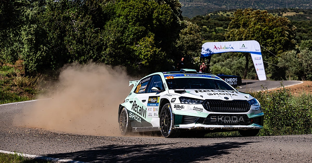 'Cohete' Suárez lidera el Rally Sierra Morena a falta de la última jornada