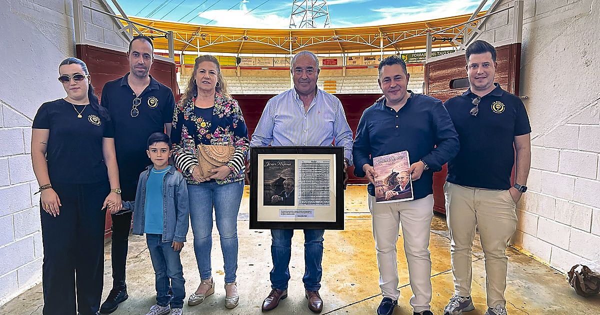 ¿A qué alcalde de Castilla-La Mancha le han dedicado un pasodoble taurino?