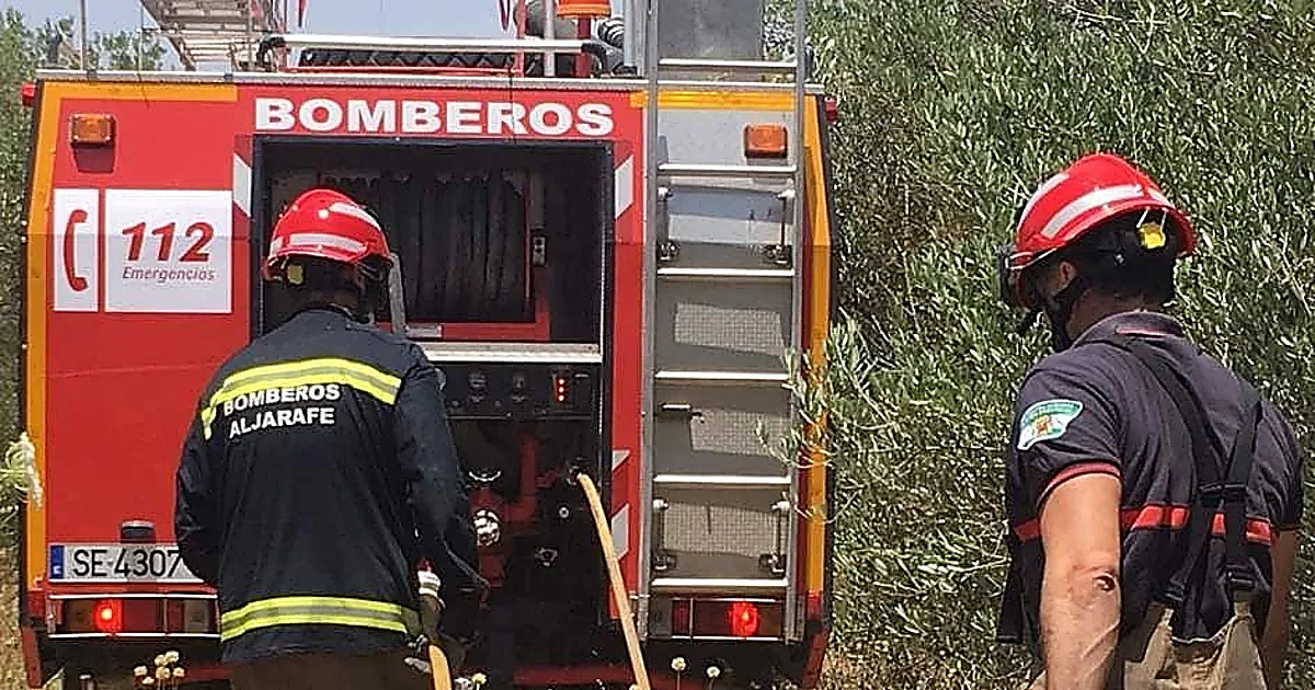 Incendio en un polígono industrial en Vélez-Málaga