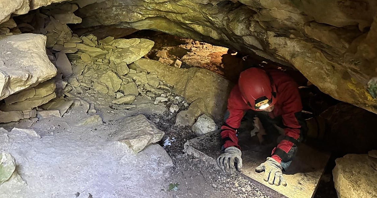 Medio centenar de efectivos de Emergencias participa en un simulacro de rescate de personas atrapadas en una cueva
