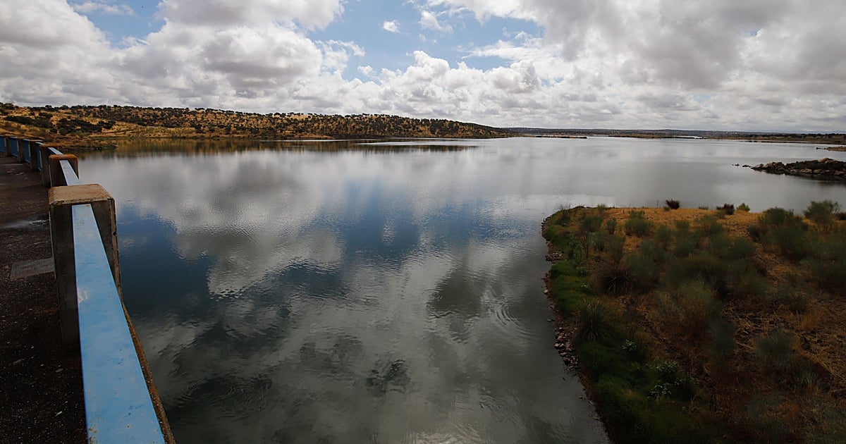 Moreno pide a la CHG que «se aparte» para que la Junta y la Diputación «hagamos» la obra de conexión de La Colada