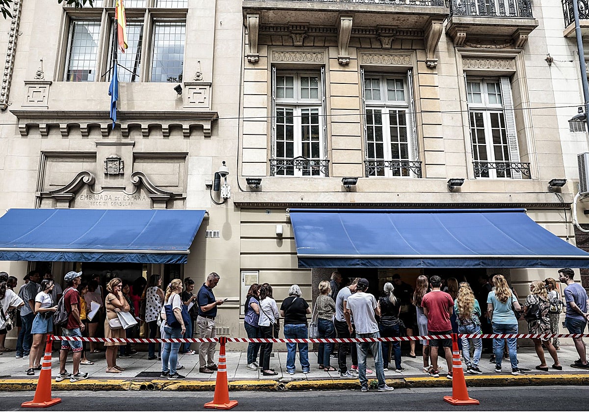 Ley de nietos: 2,4 millones solicitan nacionalidad española, 545.000 expedientes aprobados — image 5
