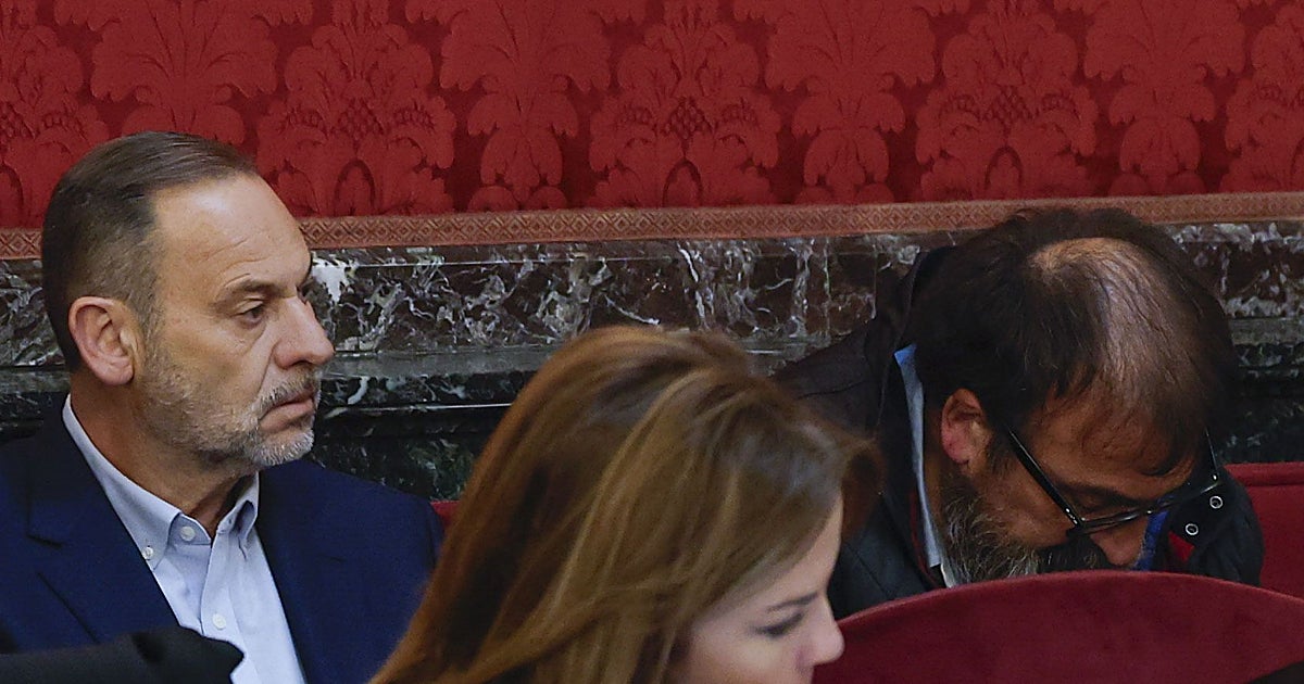 Augusto y los enchufados