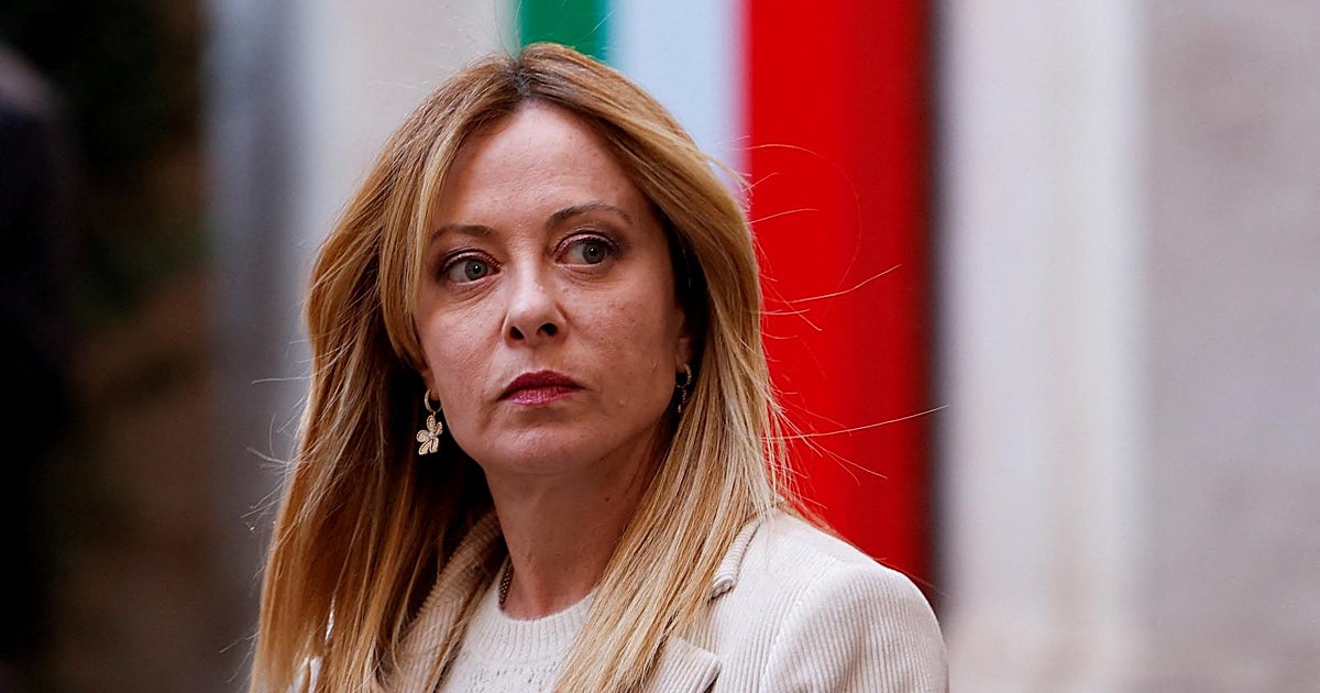 La caída de Orbán aboca al Gobierno a entenderse con Meloni en Europa