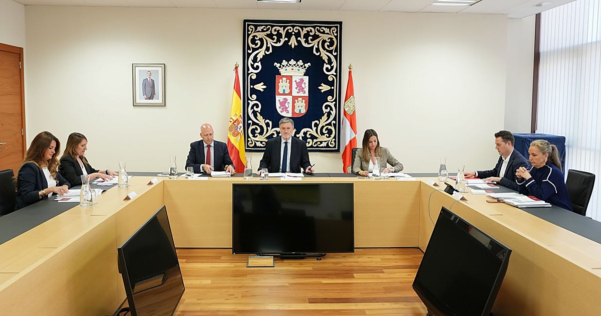 Primer día de  guante blanco  en las Cortes: sueldos y primeros plazos