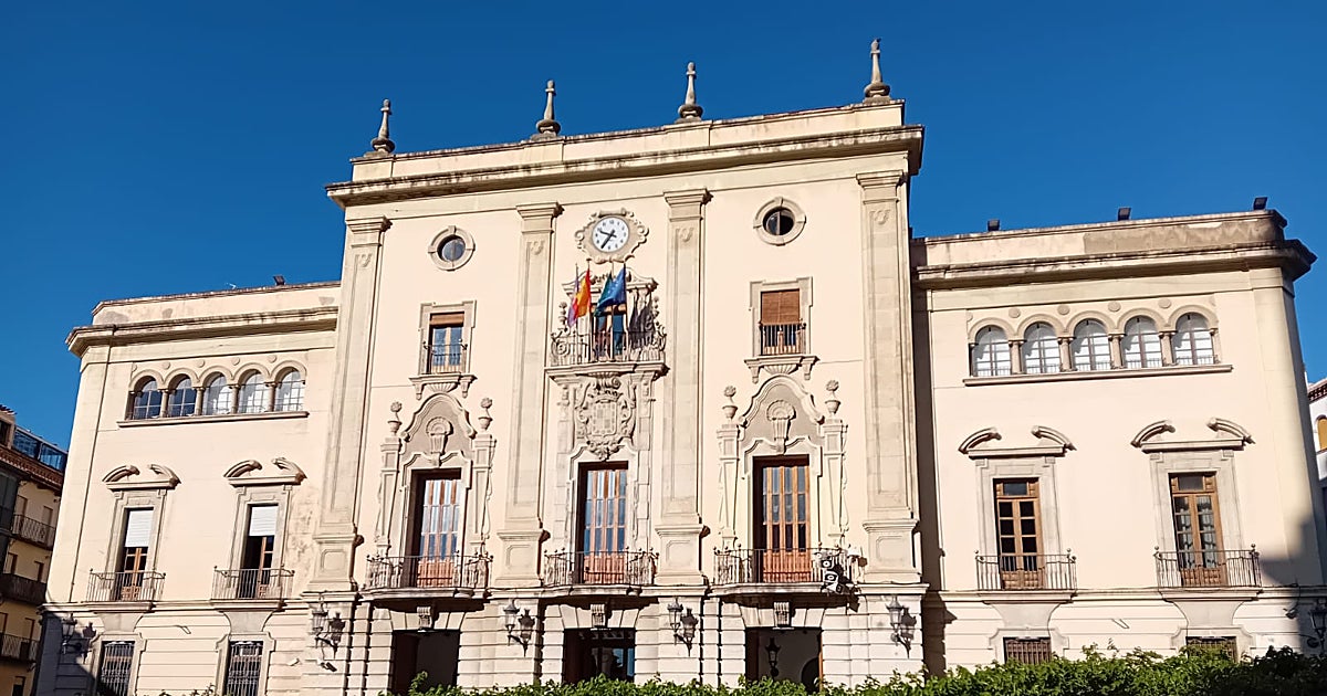 El PP alerta de que el alcalde socialista de Jaén quiere vender el Ayuntamiento