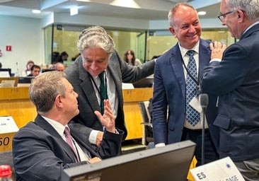 Page defiende en Bruselas reservar el 10% de la PAC para jóvenes agricultores y fortalecer así el campo