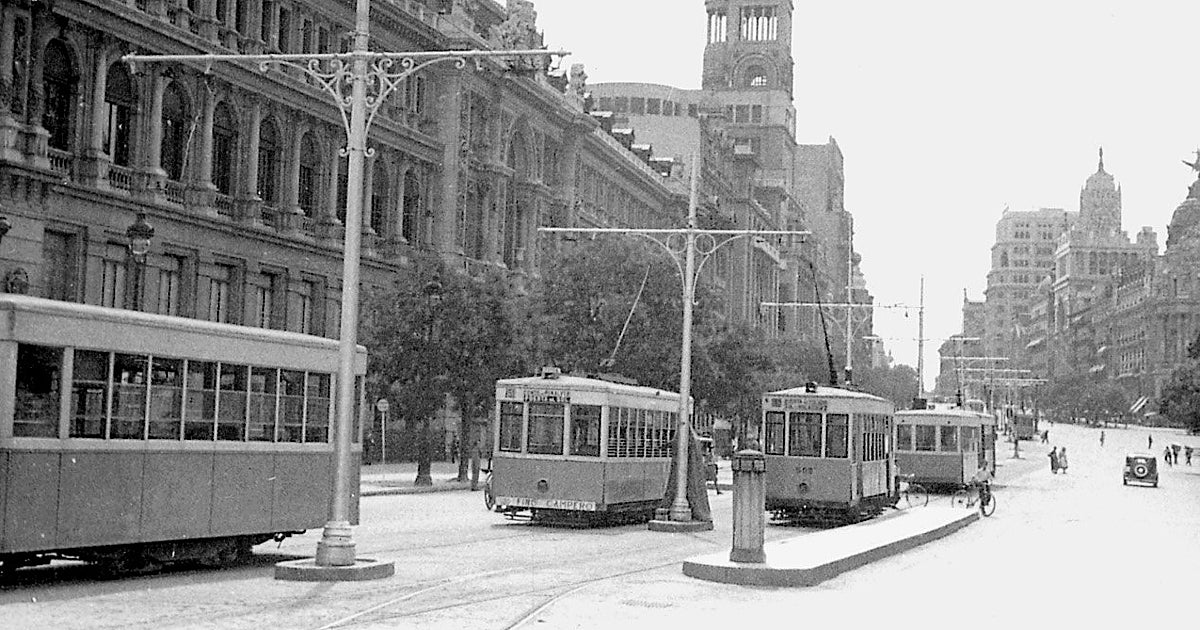 Hallan restos del antiguo tranvía en las obras del nuevo bulevar de la Puerta de Alcalá