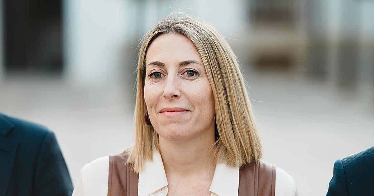 Investidura de María Guardiola, en directo: última hora del pleno, la intervención de la presidenta de Extremadura y el pacto del PP y Vox