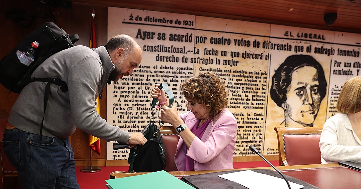 Montero se lleva a Andalucía a su jefe de gabinete señalado por Aldama