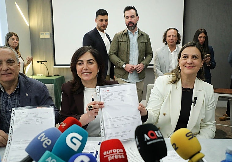 Elena Candia defiende la moción en Lugo: «No hay ni compradores ni vendidos»