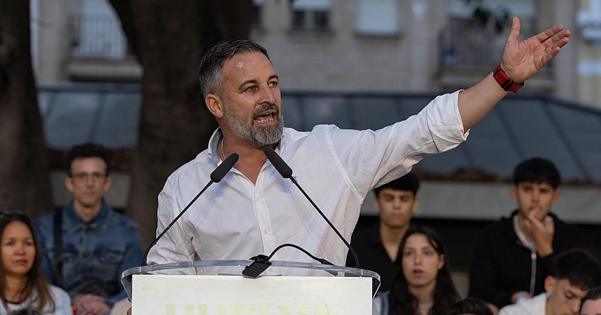 Santiago Abascal: «El PSOE gastó el dinero en fulanas y corrupción en lugar de arreglar las vías de Adamuz»