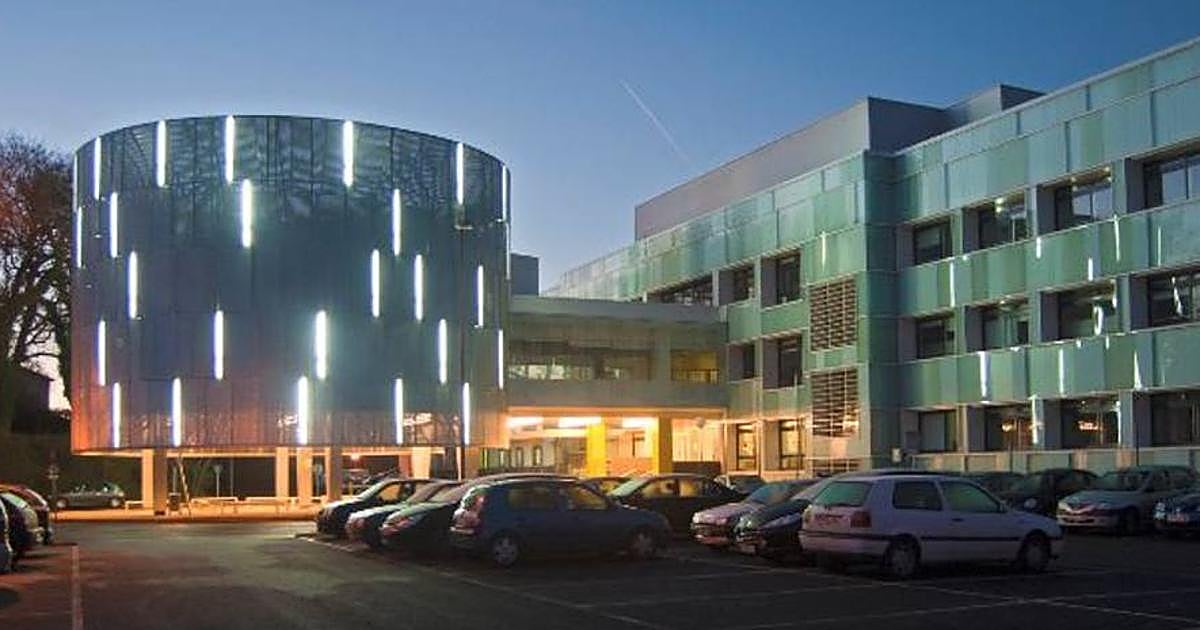 Un paciente y 20 sanitarios, afectados por un brote de sarna noruega en el hospital de Conxo (Galicia)