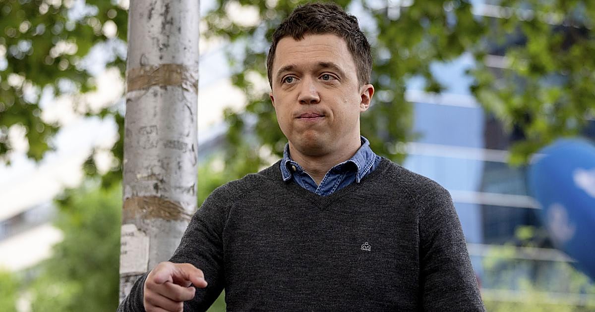 Errejón pide que la justicia obligue a Mouliaá a «responder por tantas mentiras y difamaciones» tras no ir otra vez a la vista