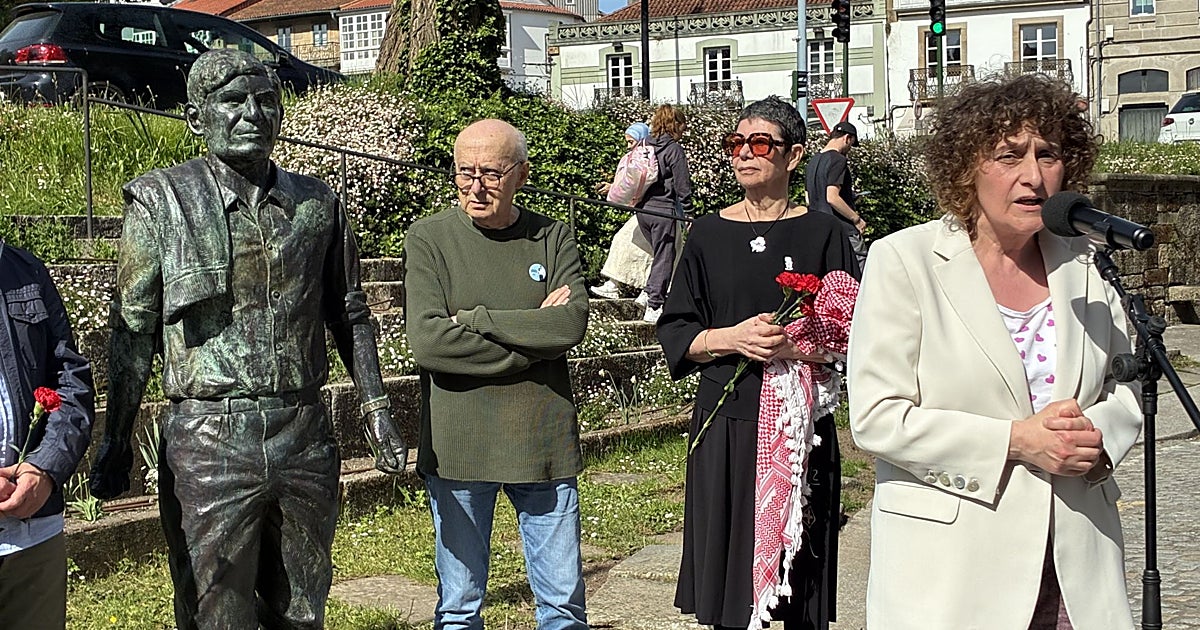 El PSOE avala el reconocimiento al pistolero Moncho Reboiras en Santiago