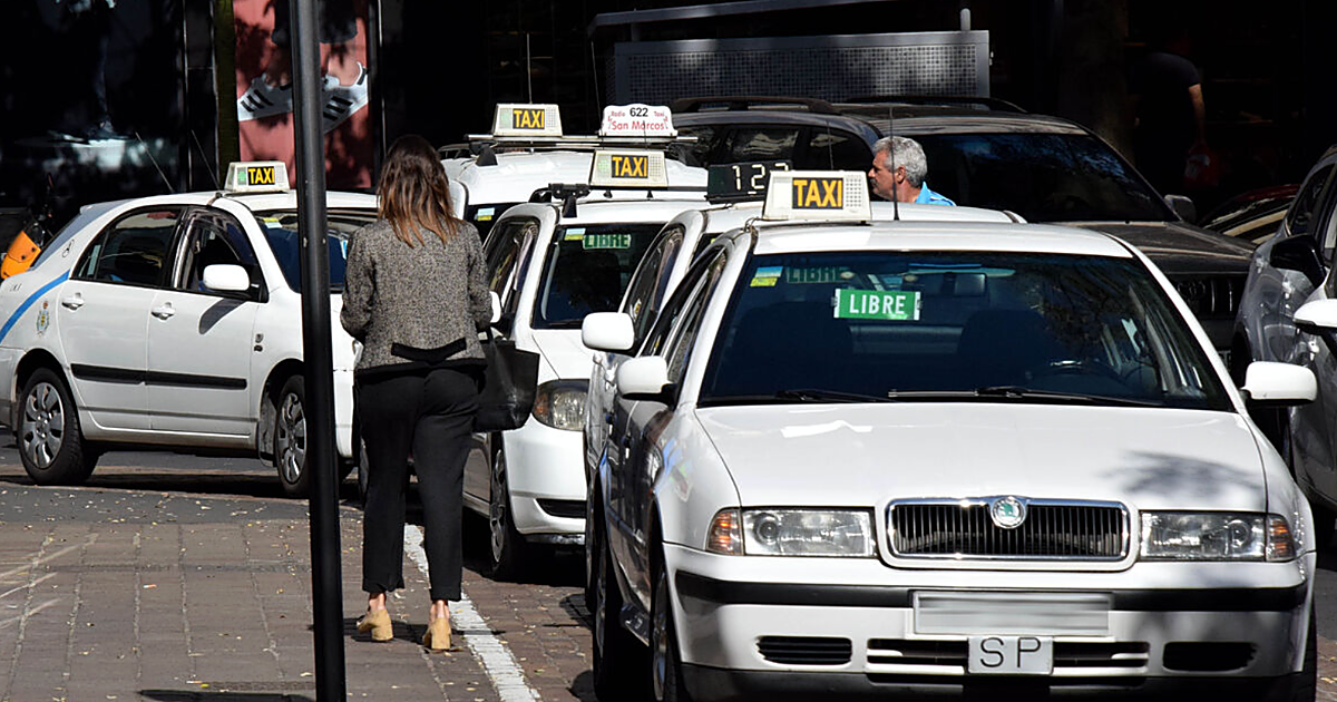 Piden 10 años de cárcel a un taxista que violó a una turista en Tenerife