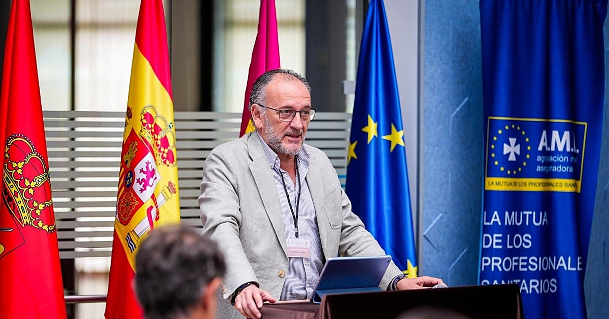 Carlos Molina asume la presidencia del Consejo Autonómico de Colegios de Médicos de Castilla-La Mancha