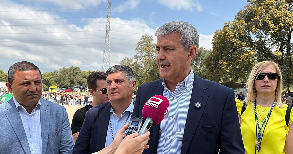 El PSOE defiende que en la región pactan «para unir y avanzar» mientras PP y Vox «para confrontar»